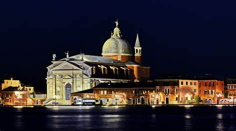 Venice by Night: Beauty & Magic